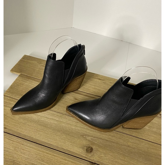NWOT Vince Camuto Gradina Womens Stacked Heel Black Bootie Size 5 - Picture 7 of 8